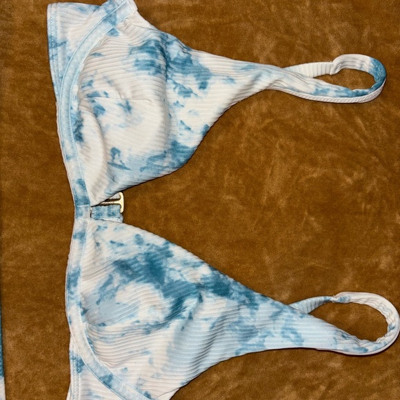 HOLLISTER Bikini Set. - Picture 5 of 6